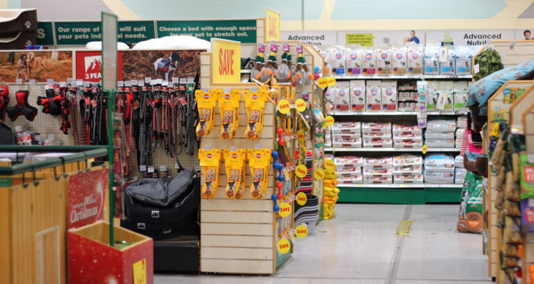 Read more about the article Johnson’s Promises Continued Support for Pet Shops During Independent Retailer Month